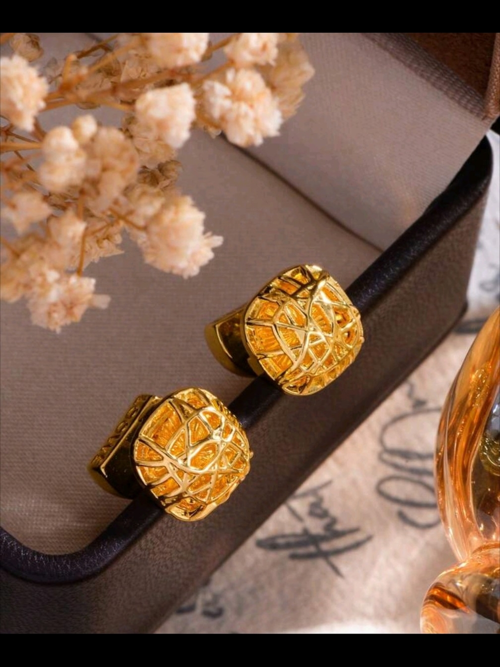 Fashion Jewelry Gold-Tone Logo Cufflinks Designer Style Motif Inspired Luxury - Picture 2 of 14